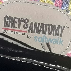Size 10 m womans patten leather Grey's Anatomy